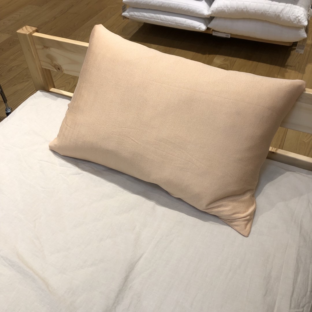 バロー中小田井】シルクまくらカバー紹介｜ 無印良品